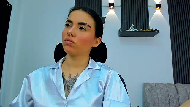 isabella hv online show from 07-13-26, 08:33