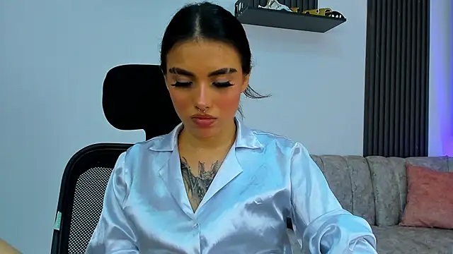 isabella hv online show from 07-14-26, 02:05