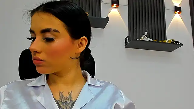 isabella hv online show from 07-21-26, 08:33