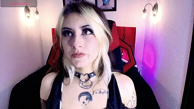 aliceinflames online show from 05-07-26, 08:58
