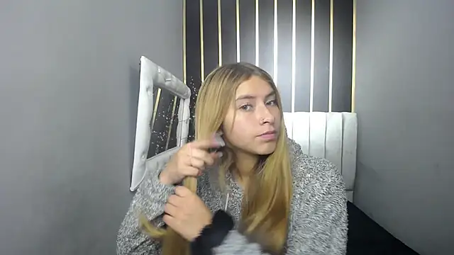 nancy blonde online show from 05-20-26, 12:33
