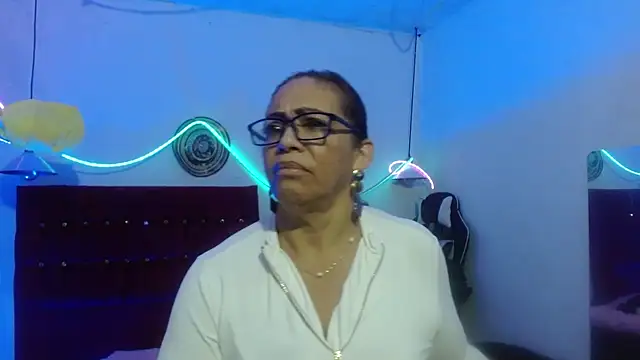 Sweet-Mommy-Milf online show from 05-28-26, 12:52