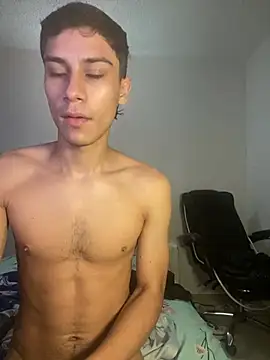 Snapshot of Axel_DavisS chatting on 06-30-26, 03:57 Axel DavisS online show from 06-30-26, 03:57