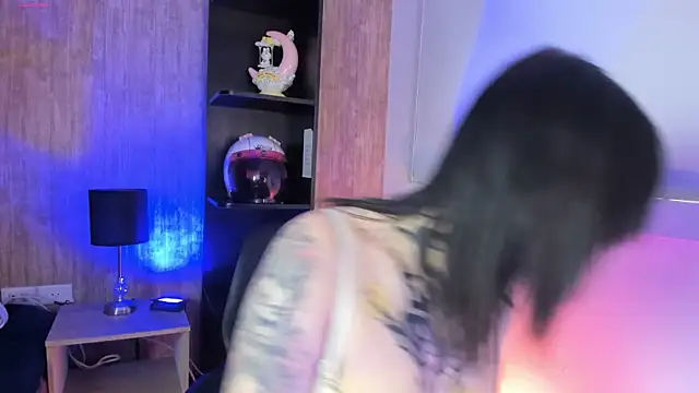 hanna riu online show from 05-26-26, 06:26