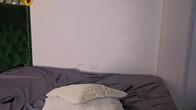 Zayn Moretti online show from 06-26-26, 05:23