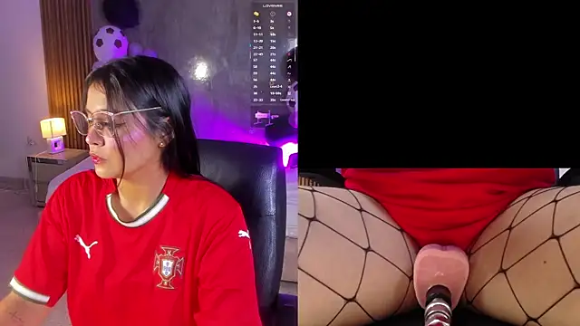 LuciaReid online show from 06-19-26, 01:59