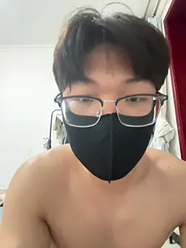 Snapshot of Ycen_ chatting on 06-12-26, 04:39 Ycen online show from 06-12-26, 04:39
