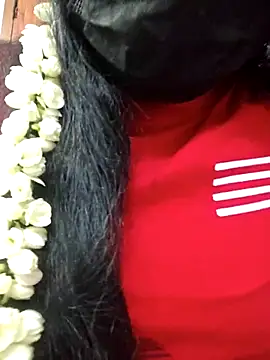 Tamil Hot Dharsha online show from 07-25-26, 05:43