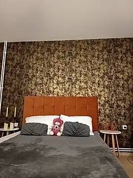 I amVeronicle online show from 05-28-26, 04:59