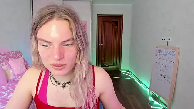 milliKira006 online show from 05-30-26, 12:24