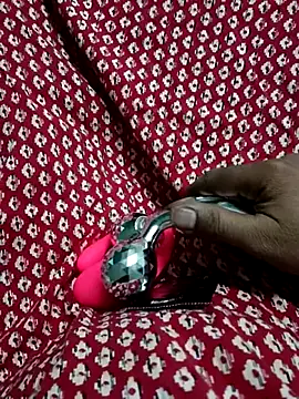 Snapshot of shivanic chatting on 06-12-26, 07:35 shivanic online show from 06-12-26, 07:35