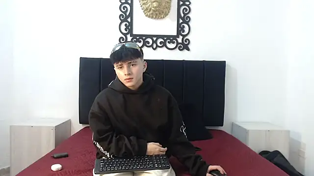 LunayDream online show from 05-22-26, 11:27