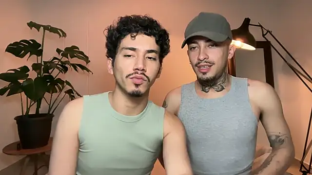 Snapshot of Noah_and_Steven chatting on 06-19-26, 02:32 Noah and Steven online show from 06-19-26, 02:32