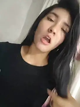 ninaavelvett online show from 05-15-26, 02:07