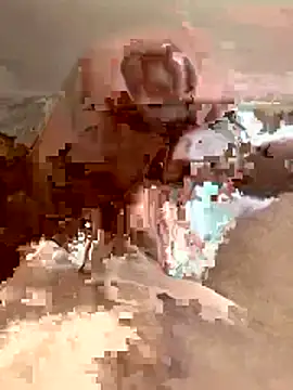 Snapshot of Martin23922 chatting on 05-29-26, 01:53 Martin23922 online show from 05-29-26, 01:53