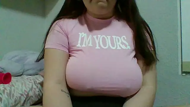 Snapshot of SmokeyAnne chatting on 05-11-26, 07:55 SmokeyAnne online show from 05-11-26, 07:55