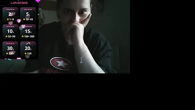 Snapshot of SmokeyAnne chatting on 05-20-26, 07:31 SmokeyAnne online show from 05-20-26, 07:31