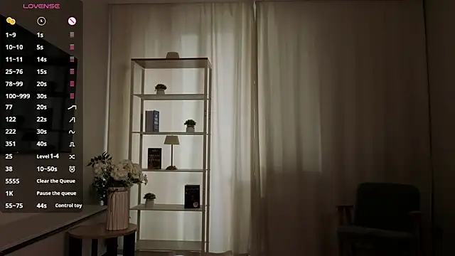 NadiaFabroquez online show from 04-20-26, 11:13