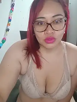 Snapshot of Amaranta-Luque chatting on 07-04-26, 08:26 Amaranta-Luque online show from 07-04-26, 08:26