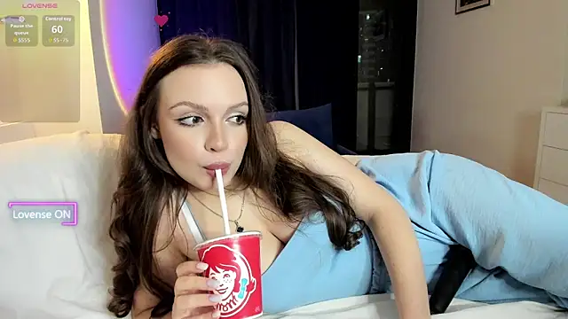 Snapshot of sweettitsbby chatting on 06-04-26, 06:25 sweettitsbby online show from 06-04-26, 06:25