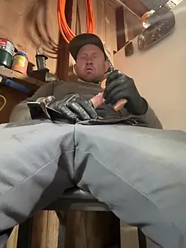 Halfoftwelve69 online show from 04-21-26, 02:04