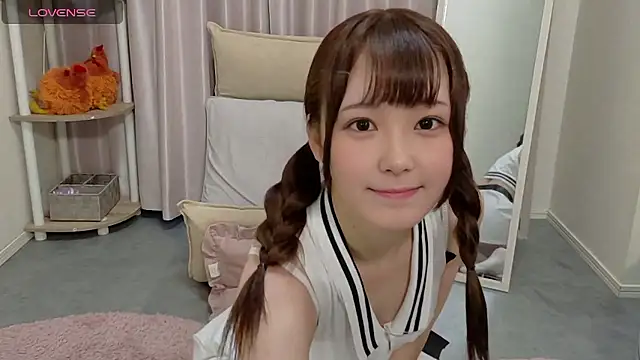 Snapshot of mi-na-2 chatting on 06-03-26, 10:07 mi-na-2 online show from 06-03-26, 10:07