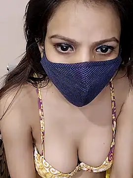 Snapshot of lovelyrosewifey chatting on 05-16-26, 06:21 lovelyrosewifey online show from 05-16-26, 06:21