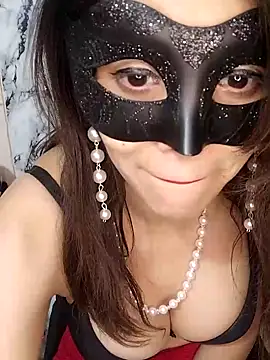 Snapshot of lovelyrosewifey chatting on 06-04-26, 11:49 lovelyrosewifey online show from 06-04-26, 11:49