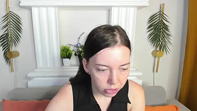 Snapshot of Sandra_Ross chatting on 06-13-26, 06:44 Sandra Ross online show from 06-13-26, 06:44