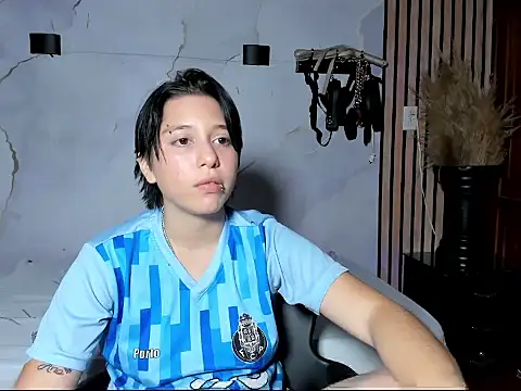 CloeAndKalifa online show from 07-17-26, 05:25