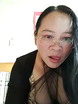 Snapshot of lymm78 chatting on 05-10-26, 12:27 lymm78 online show from 05-10-26, 12:27