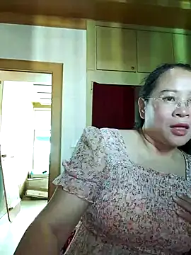 Snapshot of lymm78 chatting on 05-20-26, 11:55 lymm78 online show from 05-20-26, 11:55