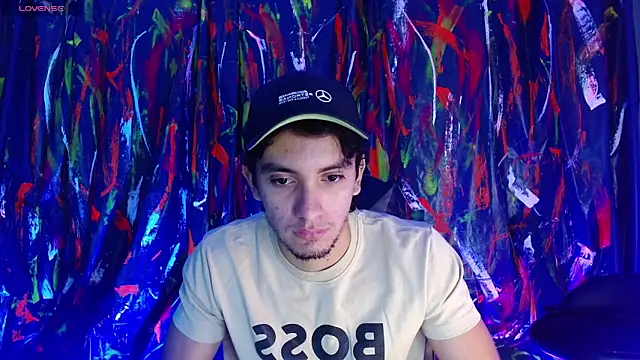 Snapshot of dante_18cm_ chatting on 05-29-26, 12:30 dante 18cm online show from 05-29-26, 12:30