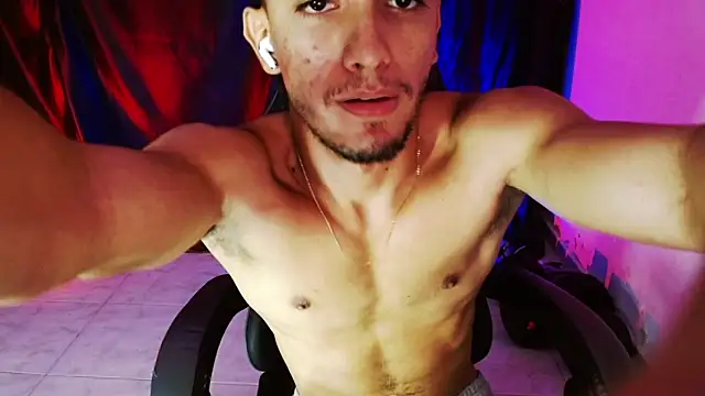 Snapshot of dante_18cm_ chatting on 06-11-26, 02:53 dante 18cm online show from 06-11-26, 02:53