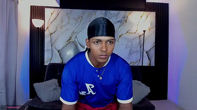 zoriel bigcock online show from 05-02-26, 06:13