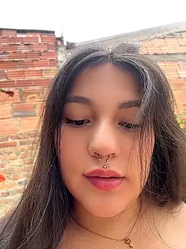 Snapshot of emily_gv1 chatting on 05-30-26, 04:59 emily gv1 online show from 05-30-26, 04:59