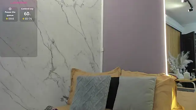 Snapshot of Veravantemp chatting on 06-12-26, 04:39 Veravantemp online show from 06-12-26, 04:39