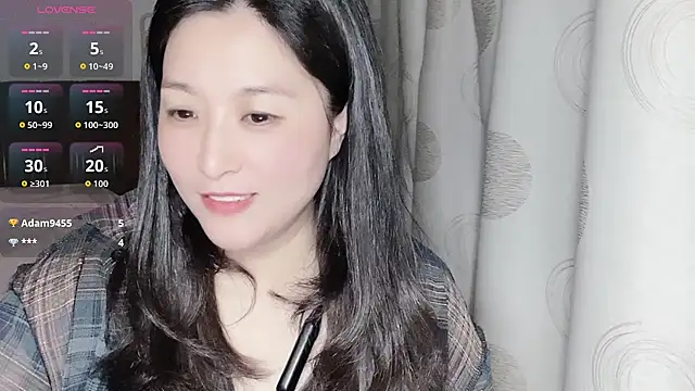 Snapshot of D-Misslu chatting on 04-25-26, 01:41 D-Misslu online show from 04-25-26, 01:41