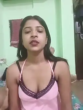 Snapshot of hot-couple-0 chatting on 05-16-26, 06:10 hot-couple-0 online show from 05-16-26, 06:10