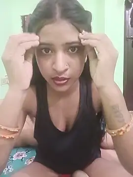 Snapshot of hot-couple-0 chatting on 05-17-26, 07:28 hot-couple-0 online show from 05-17-26, 07:28