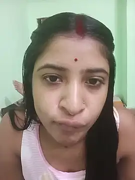 Snapshot of hot-couple-0 chatting on 05-19-26, 05:14 hot-couple-0 online show from 05-19-26, 05:14
