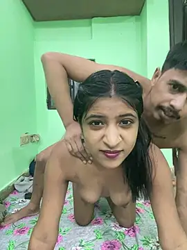 Snapshot of hot-couple-0 chatting on 05-27-26, 03:20 hot-couple-0 online show from 05-27-26, 03:20