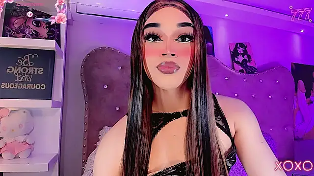 Snapshot of Camila_Vasquezz1 chatting on 05-19-26, 04:41 Camila Vasquezz1 online show from 05-19-26, 04:41