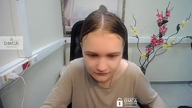  donnaSia  online show from 07-12-26, 06:48