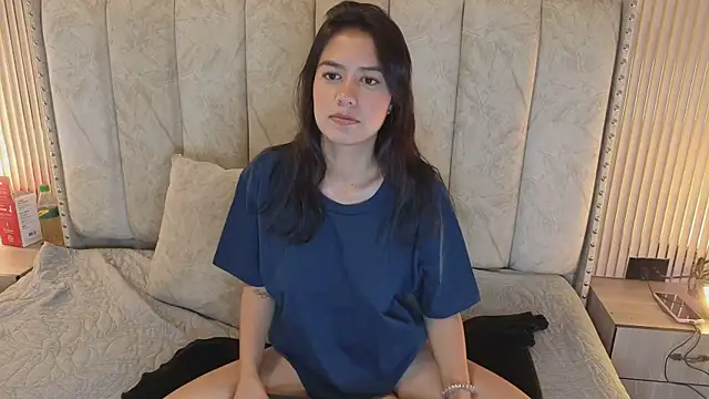 Alahia Bloom online show from 06-22-26, 12:02