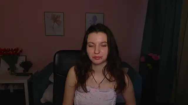 Snapshot of BelovedAlice chatting on 04-25-26, 06:38 BelovedAlice online show from 04-25-26, 06:38