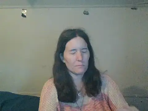 Snapshot of Mini83 chatting on 05-08-26, 06:46 Mini83 online show from 05-08-26, 06:46