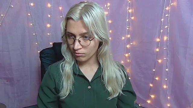 RubyDaviss online show from 05-13-26, 06:00