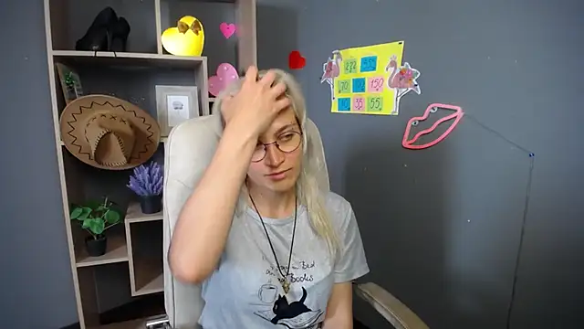 RubyDaviss online show from 05-18-26, 12:22
