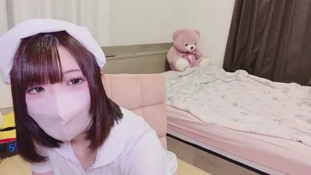 hiyo0001 online show from 05-10-26, 12:21
